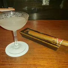 バー エルラギート
