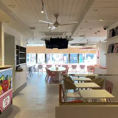 NAMCHINI82 CAFE（ナムチニカフェ）