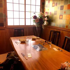 ステーキ 鉄板焼【牛臣】