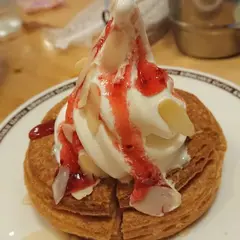 コメダ珈琲店 国立北口店