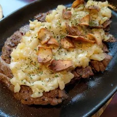 ガーリックハウス
