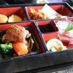 ばしゃ山村 レストラン AMAネシア