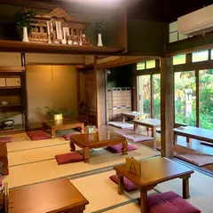たまご色のケーキ屋さん