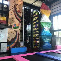 トランポリンパークMr.JUMP大高
