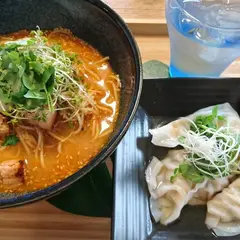 Akiya beach house