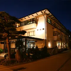 中村館