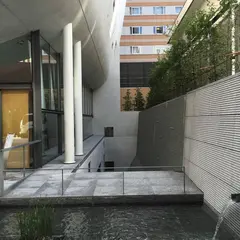 新宿瑠璃光院白蓮華堂