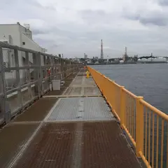 磯子海づり施設