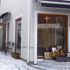 RUMHOLEberuf - ラムホールベルーフ 代官山店
