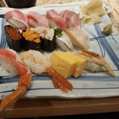 UP新宿 靖国通り