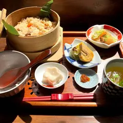 和biカフェ母家