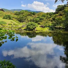 依水園