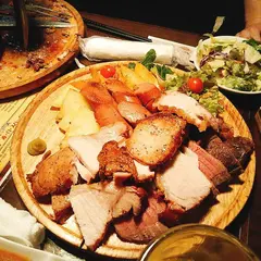チーズ×肉バル Gabutto 新宿店