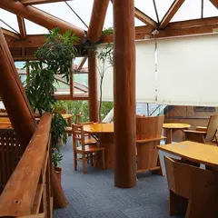 クラフト館 蜂の巣