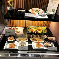 つな八 大丸東京店