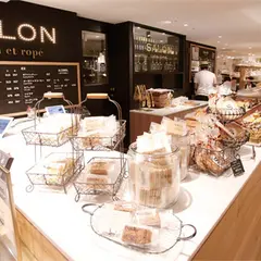 SALON adam et rope'（サロン アダム エ ロペ）
