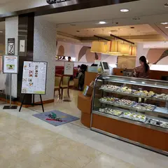 カフェ メディオ