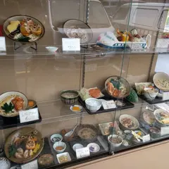 そば・とんかつ専門店 ちらー小