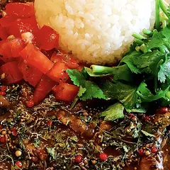 手作リカレーの店 朱（レッド）