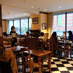ポール 三条店