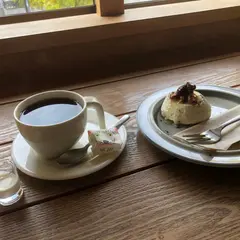 CoMA COFFEE STORE