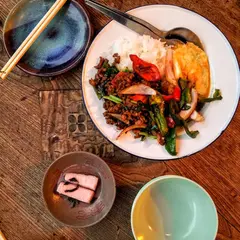 スパイスの穴ムジナ