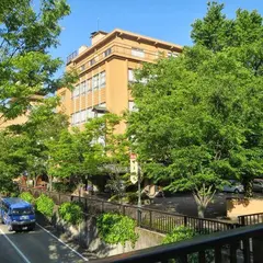 睦館