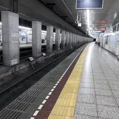 築地駅