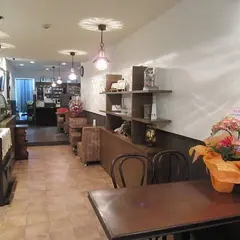 Coffee & Gallery 珈壇
