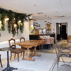 CAFE SANS NOM カフェ サンズ ノム 赤坂店