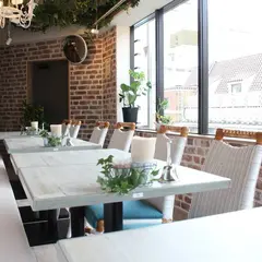 三陸オイスター&ジャパニーズシーフードGARDENS