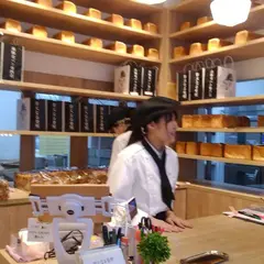 偉大なる発明 福岡店