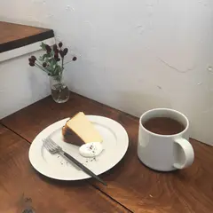 月と群青と珈琲と