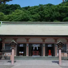 照国神社