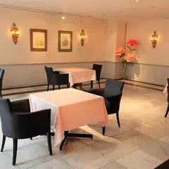 パレスティーサロン
