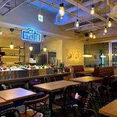 Oyster&Steak House es すすきの店