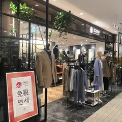 nano・universe 新宿フラッグス