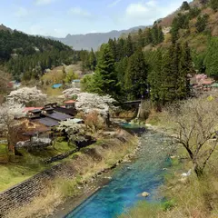 四万温泉