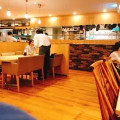 STEAK ＆ DELI ミート柿安 ルミネ新宿店