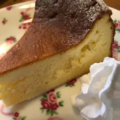 パンのある小さなカフェ いと