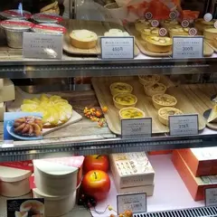 TOKYO BAKEDBASE
