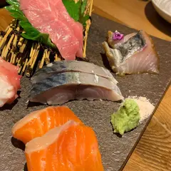 鶏と魚と炭火焼き 燈～あかり～