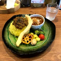 スパイスカレー MANTRA
