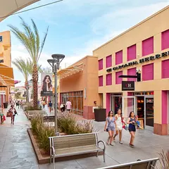 Las Vegas North Premium Outlets（ラスベガス・ノース・プレミアム・アウトレット）