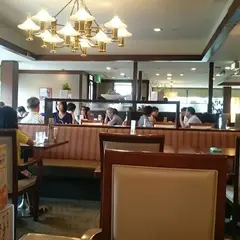 ロイヤルホスト 永福町店