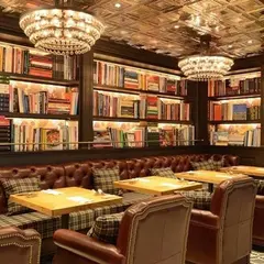 BISTRO CAFE LADIES & GENTLEMEN