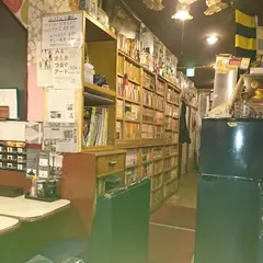 サン浜名 1階=和食店、サン浜名2階=中華料理店