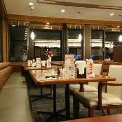 ロイヤルホスト 新潟県庁前店