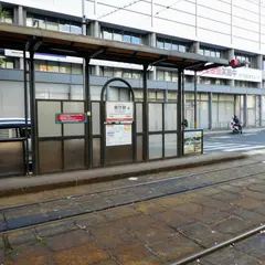 県庁前駅