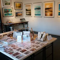 Gallery-T